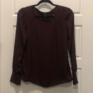 New. Never been worn. Too small.